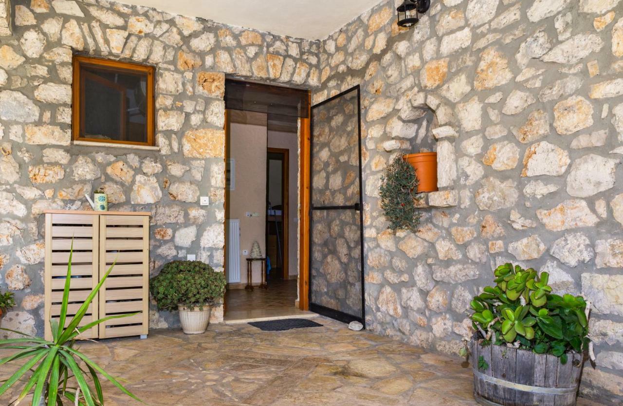 Nireas : Stone Villa Orthoniaí المظهر الخارجي الصورة